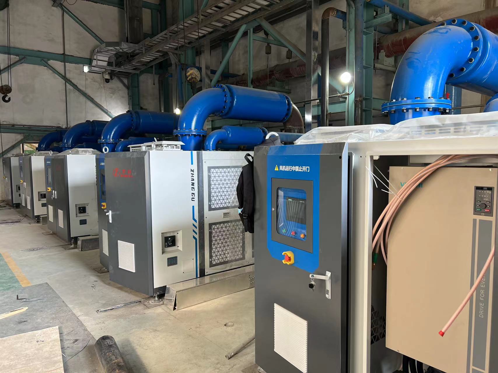 Турбонагнетатель с воздушным лепестковым подшипником